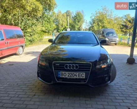 Черный Ауди А4, объемом двигателя 2 л и пробегом 300 тыс. км за 9000 $, фото 1 на Automoto.ua
