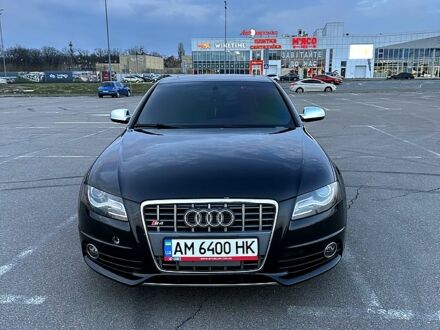 Ауди А4 2010 в Киеве на Automoto.ua Черный Ауди А4, объемом двигателя 3 л и пробегом 240 тыс. км за 12000 $, фото 1 на Automoto.ua