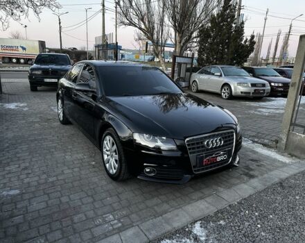 Черный Ауди А4, объемом двигателя 2 л и пробегом 211 тыс. км за 10800 $, фото 1 на Automoto.ua