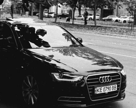 Черный Ауди А4, объемом двигателя 2 л и пробегом 173 тыс. км за 9000 $, фото 1 на Automoto.ua