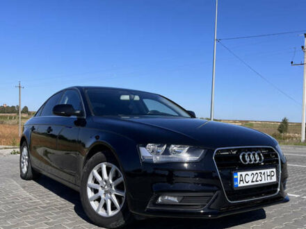 Ауди А4 2012 в Луцке на Automoto.ua Черный Ауди А4, объемом двигателя 1.97 л и пробегом 307 тыс. км за 10999 $, фото 1 на Automoto.ua