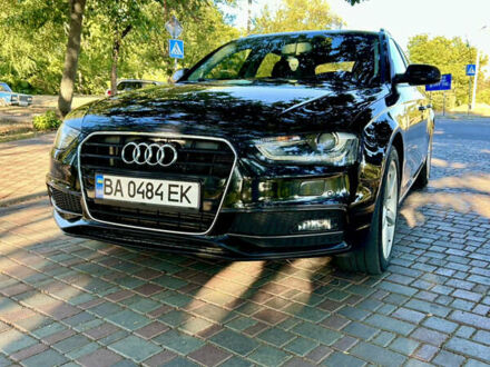 Ауди А4 2012 в Кропивницком (Кировограде) на Automoto.ua Черный Ауди А4, объемом двигателя 0 л и пробегом 225 тыс. км за 10700 $, фото 1 на Automoto.ua