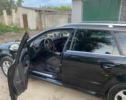 Черный Ауди А4, объемом двигателя 2 л и пробегом 330 тыс. км за 9000 $, фото 1 на Automoto.ua