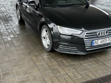 Черный Ауди А4, объемом двигателя 2 л и пробегом 310 тыс. км за 17000 $, фото 1 на Automoto.ua