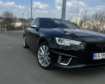 Черный Ауди А4, объемом двигателя 2 л и пробегом 117 тыс. км за 16500 $, фото 1 на Automoto.ua