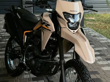Чорний Ауді А4, об'ємом двигуна 1.98 л та пробігом 195 тис. км за 16500 $, фото 1 на Automoto.ua