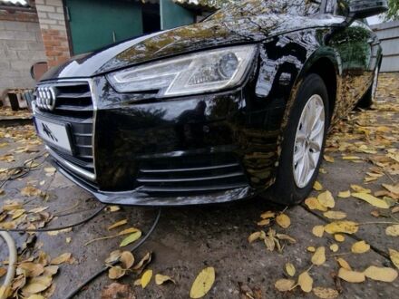 Ауди А4 2017 в Кременчуге на Automoto.ua Черный Ауди А4, объемом двигателя 2 л и пробегом 272 тыс. км за 20000 $, фото 1 на Automoto.ua