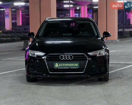 Черный Ауди А4, объемом двигателя 2 л и пробегом 218 тыс. км за 19500 $, фото 1 на Automoto.ua