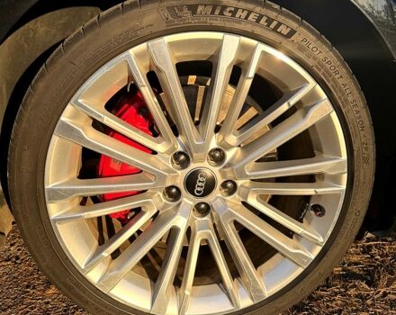 Черный Ауди А4, объемом двигателя 2 л и пробегом 124 тыс. км за 25000 $, фото 1 на Automoto.ua