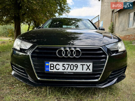 Ауди А4 2018 в Старом Самборе на Automoto.ua Черный Ауди А4, объемом двигателя 1.97 л и пробегом 223 тыс. км за 19700 $, фото 1 на Automoto.ua