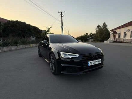 Ауди А4 2018 в Павлограде на Automoto.ua Черный Ауди А4, объемом двигателя 1.98 л и пробегом 129 тыс. км за 22000 $, фото 1 на Automoto.ua