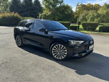 Ауди А4 2019 в Днепре (Днепропетровске) на Automoto.ua Черный Ауди А4, объемом двигателя 0 л и пробегом 160 тыс. км за 27000 $, фото 1 на Automoto.ua