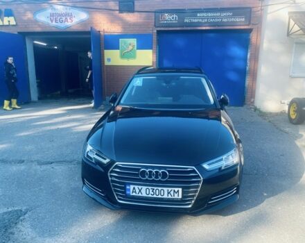 Чорний Ауді А4, об'ємом двигуна 2 л та пробігом 220 тис. км за 27155 $, фото 1 на Automoto.ua