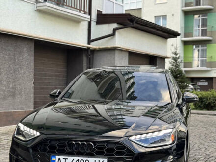 Чорний Ауді А4, об'ємом двигуна 2 л та пробігом 100 тис. км за 25799 $, фото 1 на Automoto.ua