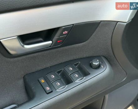 Фиолетовый Ауди А4, объемом двигателя 1.6 л и пробегом 247 тыс. км за 7400 $, фото 17 на Automoto.ua