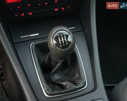 Фиолетовый Ауди А4, объемом двигателя 1.6 л и пробегом 247 тыс. км за 7400 $, фото 45 на Automoto.ua