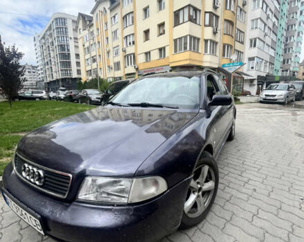Фіолетовий Ауді А4, об'ємом двигуна 1.8 л та пробігом 400 тис. км за 2000 $, фото 1 на Automoto.ua