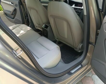 Коричневий Ауді А4, об'ємом двигуна 2 л та пробігом 308 тис. км за 10900 $, фото 4 на Automoto.ua