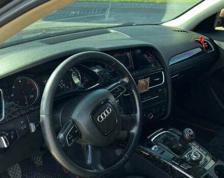 Коричневий Ауді А4, об'ємом двигуна 2 л та пробігом 310 тис. км за 8800 $, фото 9 на Automoto.ua