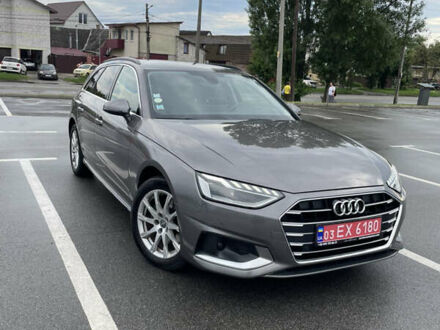 Ауди А4 2019 в Киеве на Automoto.ua Коричневый Ауди А4, объемом двигателя 1.97 л и пробегом 175 тыс. км за 25650 $, фото 1 на Automoto.ua