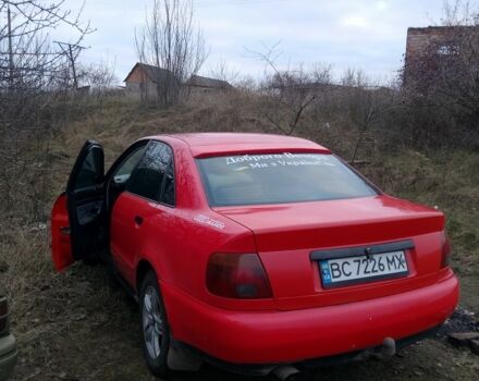 Червоний Ауді А4, об'ємом двигуна 1.6 л та пробігом 300 тис. км за 2374 $, фото 6 на Automoto.ua