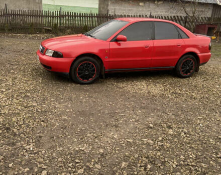 Красный Ауди А4, объемом двигателя 1.6 л и пробегом 300 тыс. км за 2999 $, фото 3 на Automoto.ua