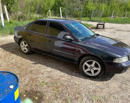 Красный Ауди А4, объемом двигателя 1.9 л и пробегом 500 тыс. км за 2300 $, фото 2 на Automoto.ua