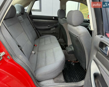 Ауди А4 1995 в Теребовле на Automoto.ua Красный Ауди А4, объемом двигателя 1.6 л и пробегом 310 тыс. км за 2350 $, фото 15 на Automoto.ua