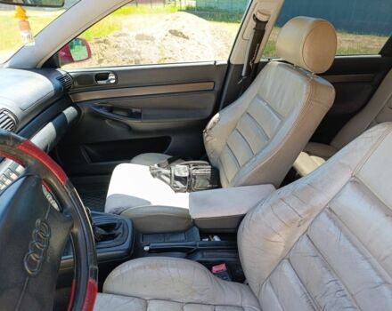 Красный Ауди А4, объемом двигателя 1.9 л и пробегом 420 тыс. км за 2500 $, фото 9 на Automoto.ua