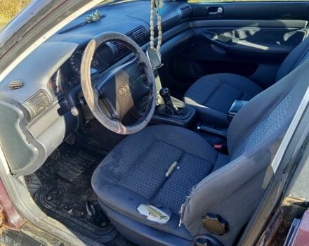 Красный Ауди А4, объемом двигателя 1.6 л и пробегом 370 тыс. км за 2500 $, фото 1 на Automoto.ua