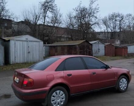 Червоний Ауді А4, об'ємом двигуна 1.8 л та пробігом 300 тис. км за 2550 $, фото 2 на Automoto.ua