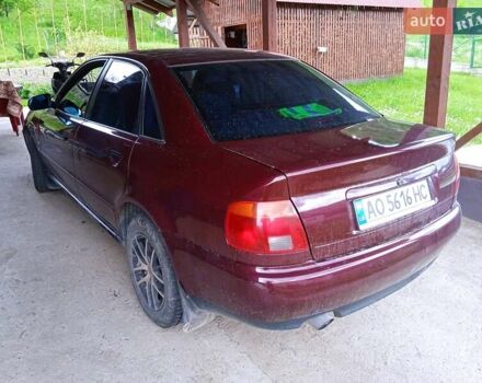 Красный Ауди А4, объемом двигателя 1.6 л и пробегом 354 тыс. км за 3500 $, фото 2 на Automoto.ua