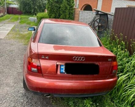 Красный Ауди А4, объемом двигателя 1.6 л и пробегом 200 тыс. км за 5100 $, фото 4 на Automoto.ua
