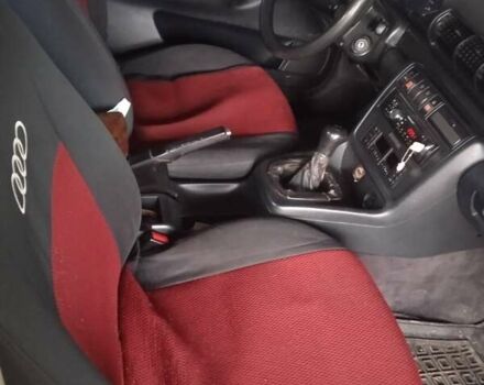 Красный Ауди А4, объемом двигателя 1.6 л и пробегом 354 тыс. км за 3500 $, фото 1 на Automoto.ua