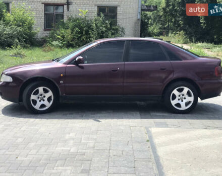 Красный Ауди А4, объемом двигателя 1.78 л и пробегом 360 тыс. км за 3000 $, фото 12 на Automoto.ua