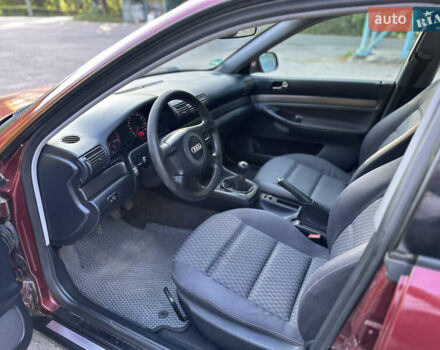 Красный Ауди А4, объемом двигателя 1.6 л и пробегом 215 тыс. км за 2750 $, фото 23 на Automoto.ua