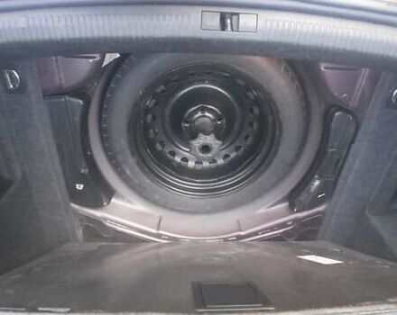 Красный Ауди А4, объемом двигателя 1.6 л и пробегом 300 тыс. км за 4900 $, фото 11 на Automoto.ua