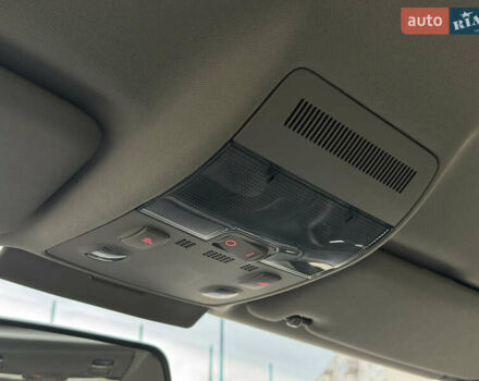 Красный Ауди А4, объемом двигателя 1.6 л и пробегом 153 тыс. км за 5400 $, фото 20 на Automoto.ua