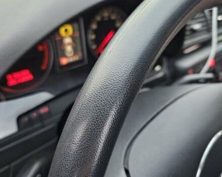 Красный Ауди А4, объемом двигателя 1.9 л и пробегом 255 тыс. км за 6500 $, фото 23 на Automoto.ua