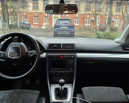 Красный Ауди А4, объемом двигателя 2 л и пробегом 328 тыс. км за 3000 $, фото 6 на Automoto.ua