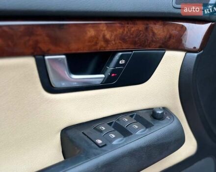 Красный Ауди А4, объемом двигателя 1.98 л и пробегом 229 тыс. км за 7300 $, фото 11 на Automoto.ua