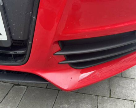 Красный Ауди А4, объемом двигателя 1.8 л и пробегом 151 тыс. км за 9200 $, фото 7 на Automoto.ua