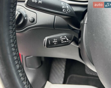 Красный Ауди А4, объемом двигателя 1.98 л и пробегом 251 тыс. км за 10790 $, фото 21 на Automoto.ua