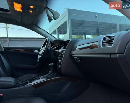 Красный Ауди А4, объемом двигателя 1.98 л и пробегом 160 тыс. км за 10600 $, фото 10 на Automoto.ua