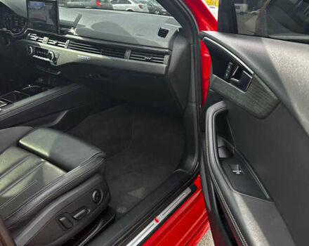 Красный Ауди А4, объемом двигателя 1.98 л и пробегом 39 тыс. км за 33000 $, фото 8 на Automoto.ua