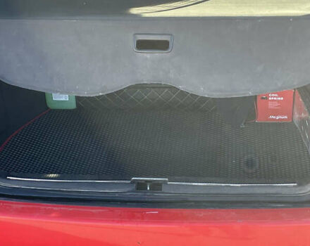 Красный Ауди А4, объемом двигателя 1.8 л и пробегом 420 тыс. км за 2700 $, фото 7 на Automoto.ua