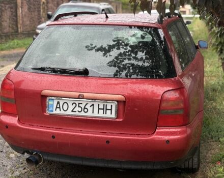 Красный Ауди А4, объемом двигателя 1.8 л и пробегом 280 тыс. км за 2700 $, фото 1 на Automoto.ua