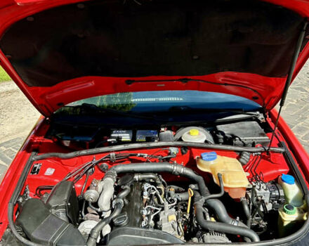 Красный Ауди А4, объемом двигателя 1.9 л и пробегом 341 тыс. км за 4450 $, фото 13 на Automoto.ua