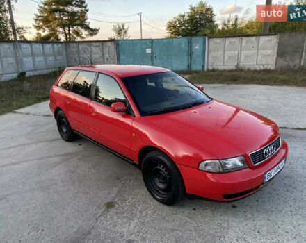 Красный Ауди А4, объемом двигателя 1.78 л и пробегом 360 тыс. км за 2650 $, фото 1 на Automoto.ua