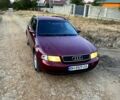 Красный Ауди А4, объемом двигателя 1.8 л и пробегом 330 тыс. км за 2400 $, фото 1 на Automoto.ua